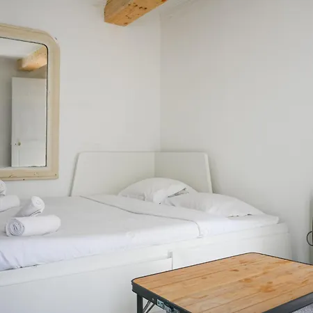 Bright And Cosy In Republique